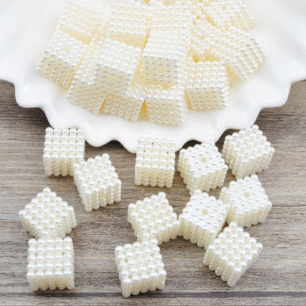 RITIKA CRAFT 50 PCS | 10 mm White Squares，Plastic Acrylic Square Beads, White Pearly Pearl Square Shape Beads DIY Jewelry Supplies