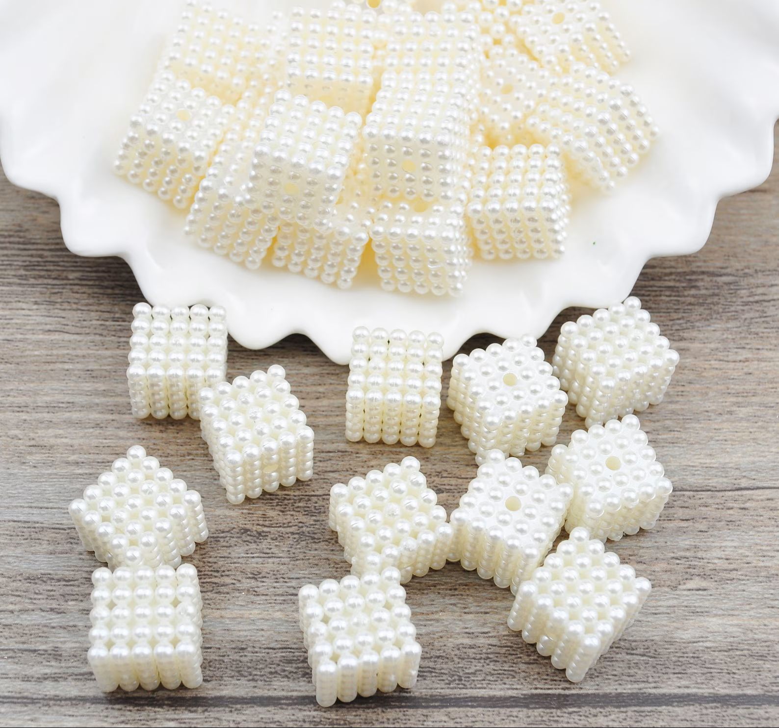 RITIKA CRAFT 50 PCS | 10 mm White Squares,Plastic Acrylic Square Beads, White Pearly Pearl Square Shape Beads DIY Jewelry Supplies